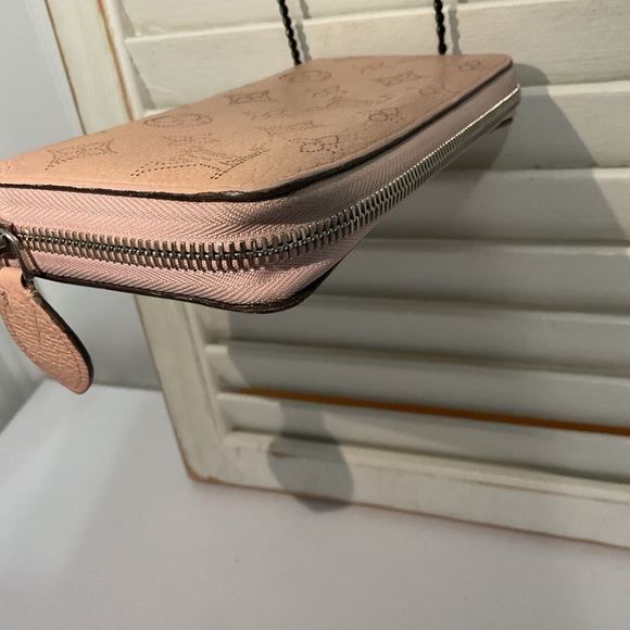Louis Vuitton Zippy Wallet Mahina Leather Rose Jamin Pink - Picture 6 of 15